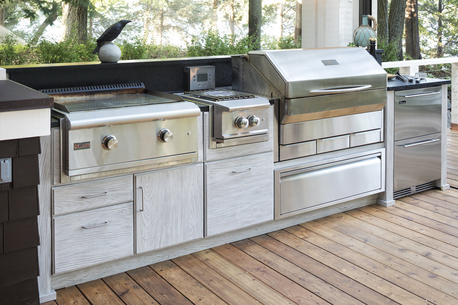 Grilling Resource Guide: Selecting the Perfect Outdoor Kitchen ...