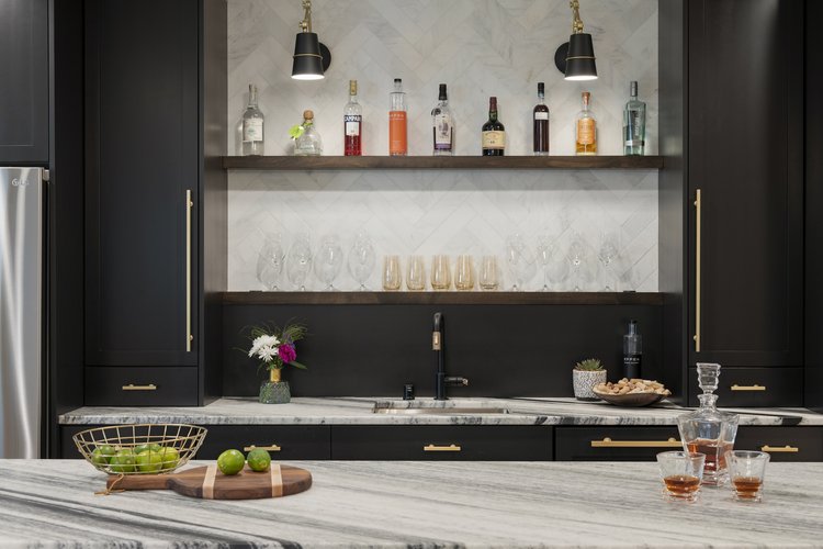 How to Set Up a Home Bar with Help from